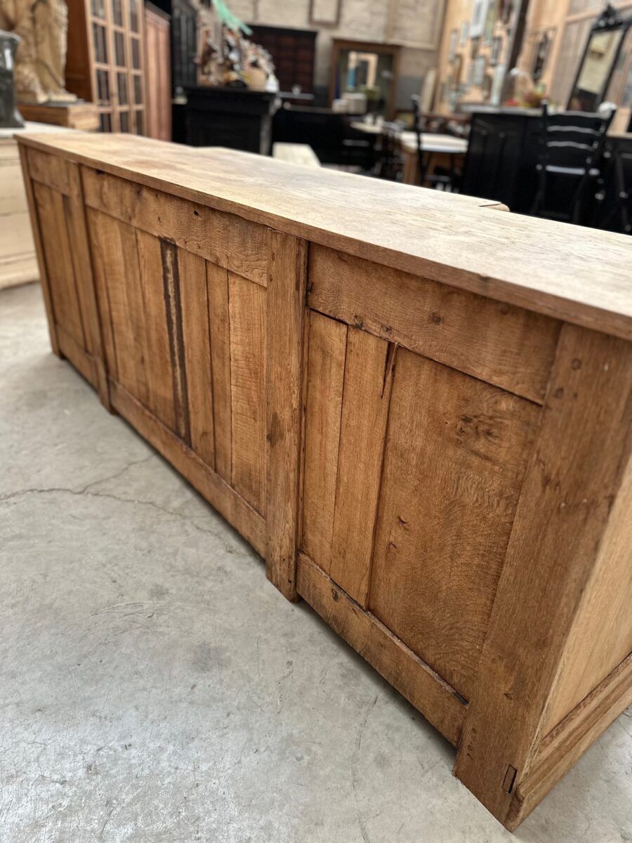 Solid oak enfilade from the 19th century.
