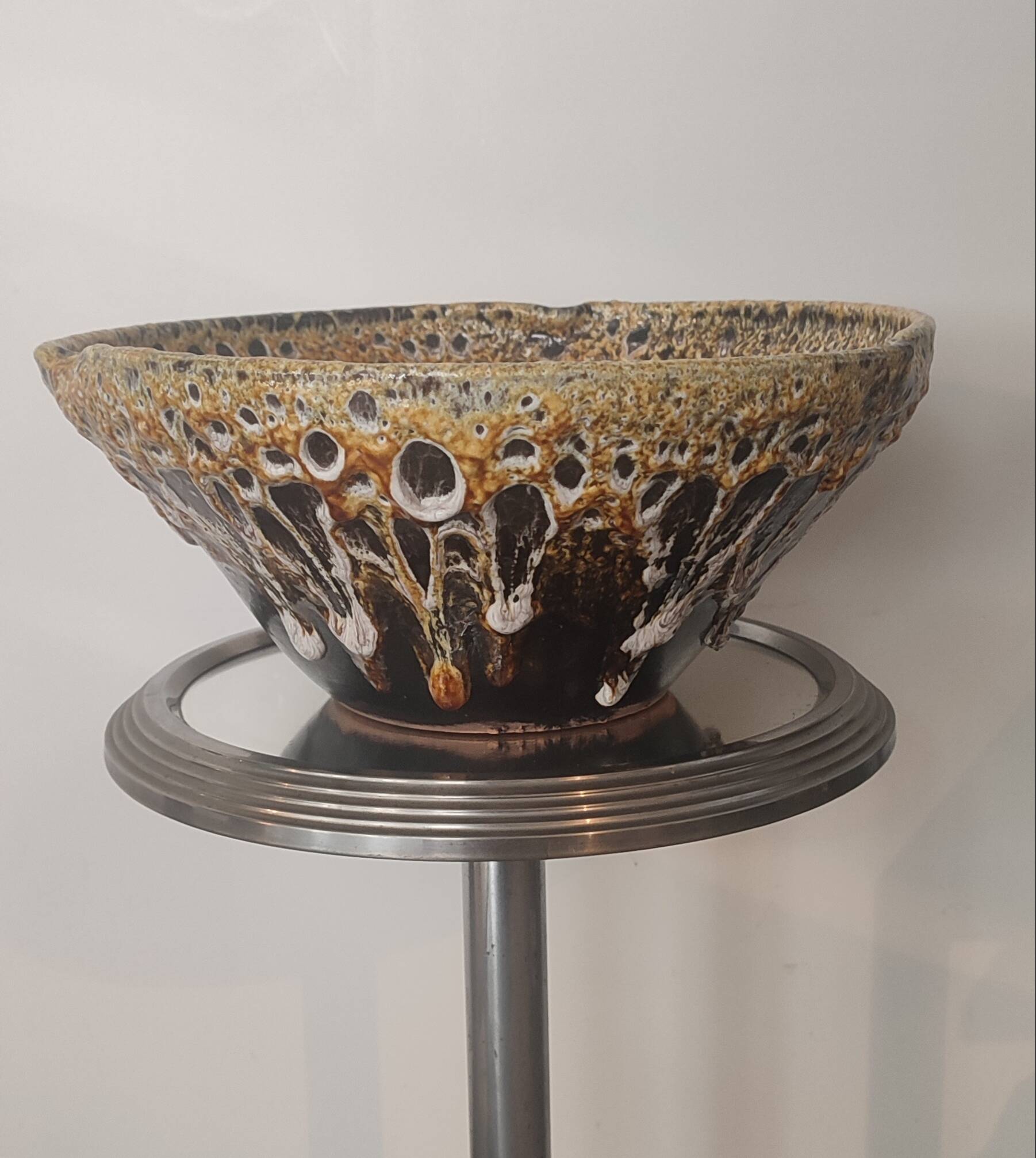 Large Coupe "Fat Lava" Volcanic Character Piece (1960/70)