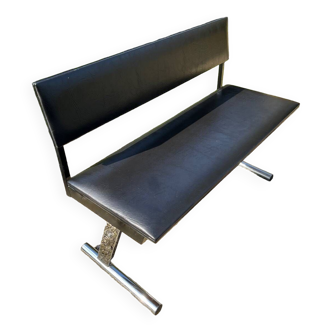 Z-shaped designer bench
