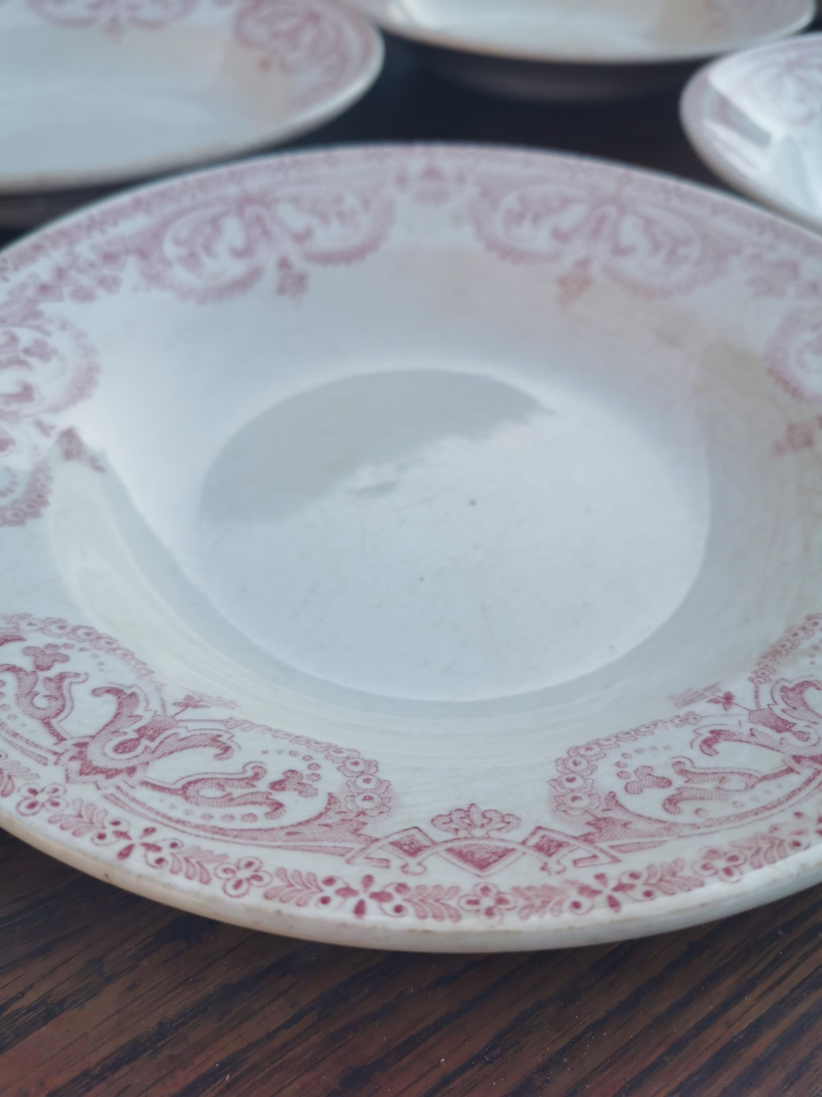 Set of 6 plates in Iron Earth