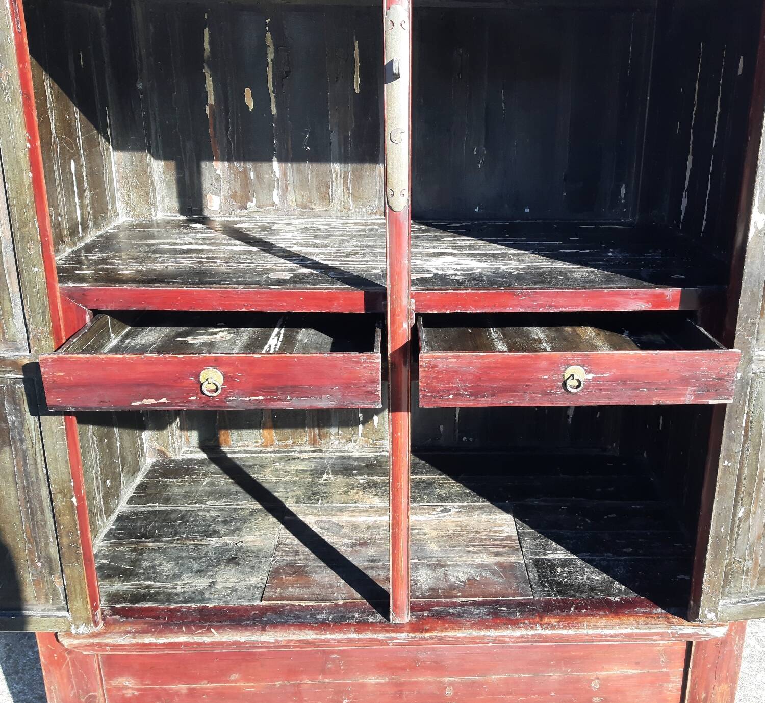 19th-century Chinese wardrobe (Height 2.6m)