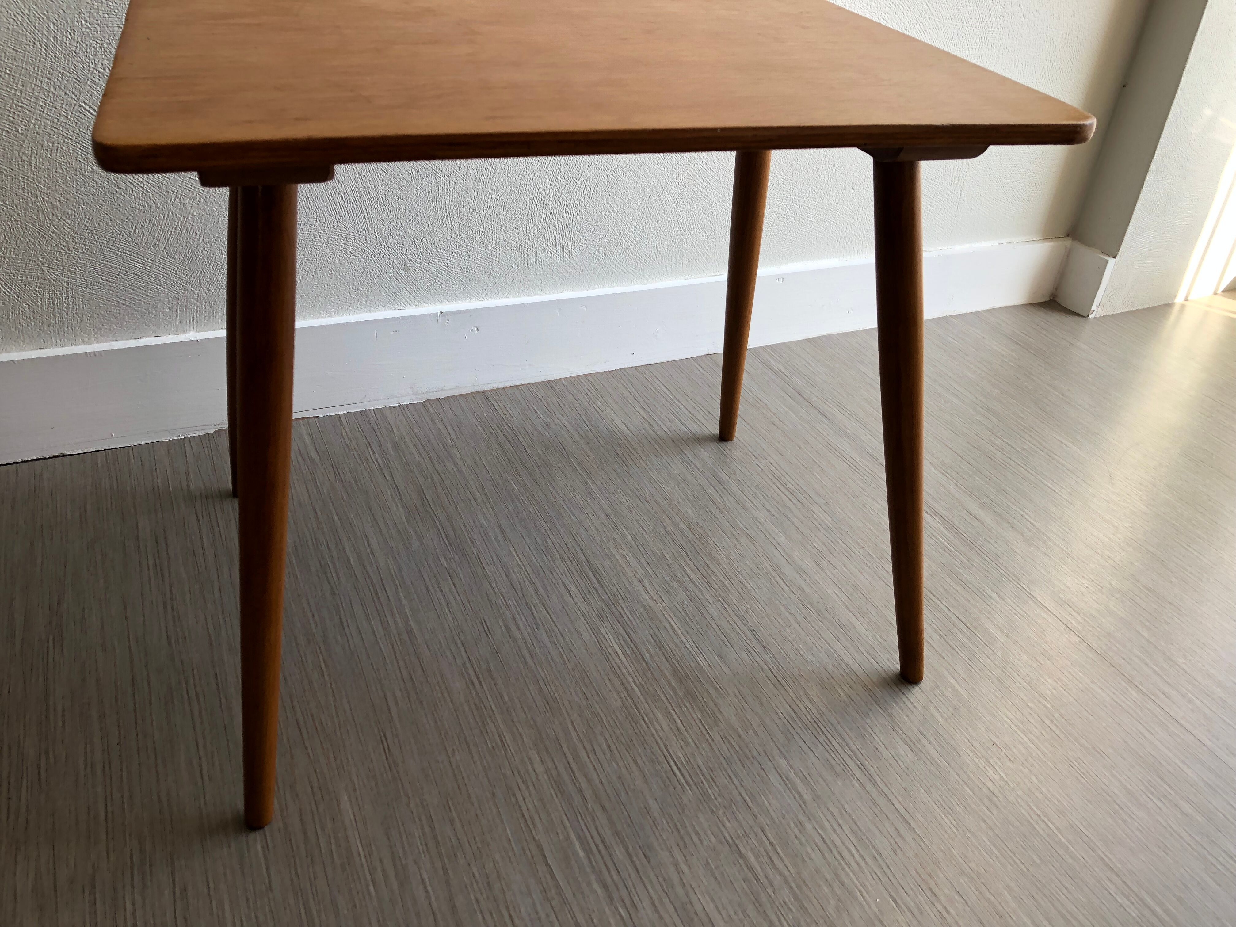 Table basse vintage pieds compas