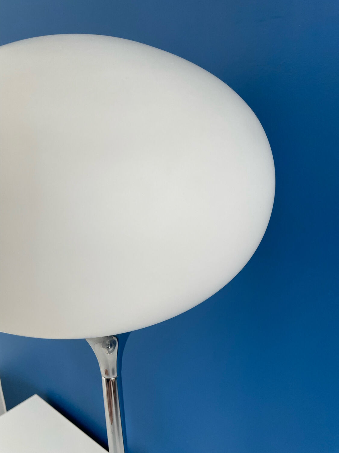 White opaline lamp kaiser leuchten