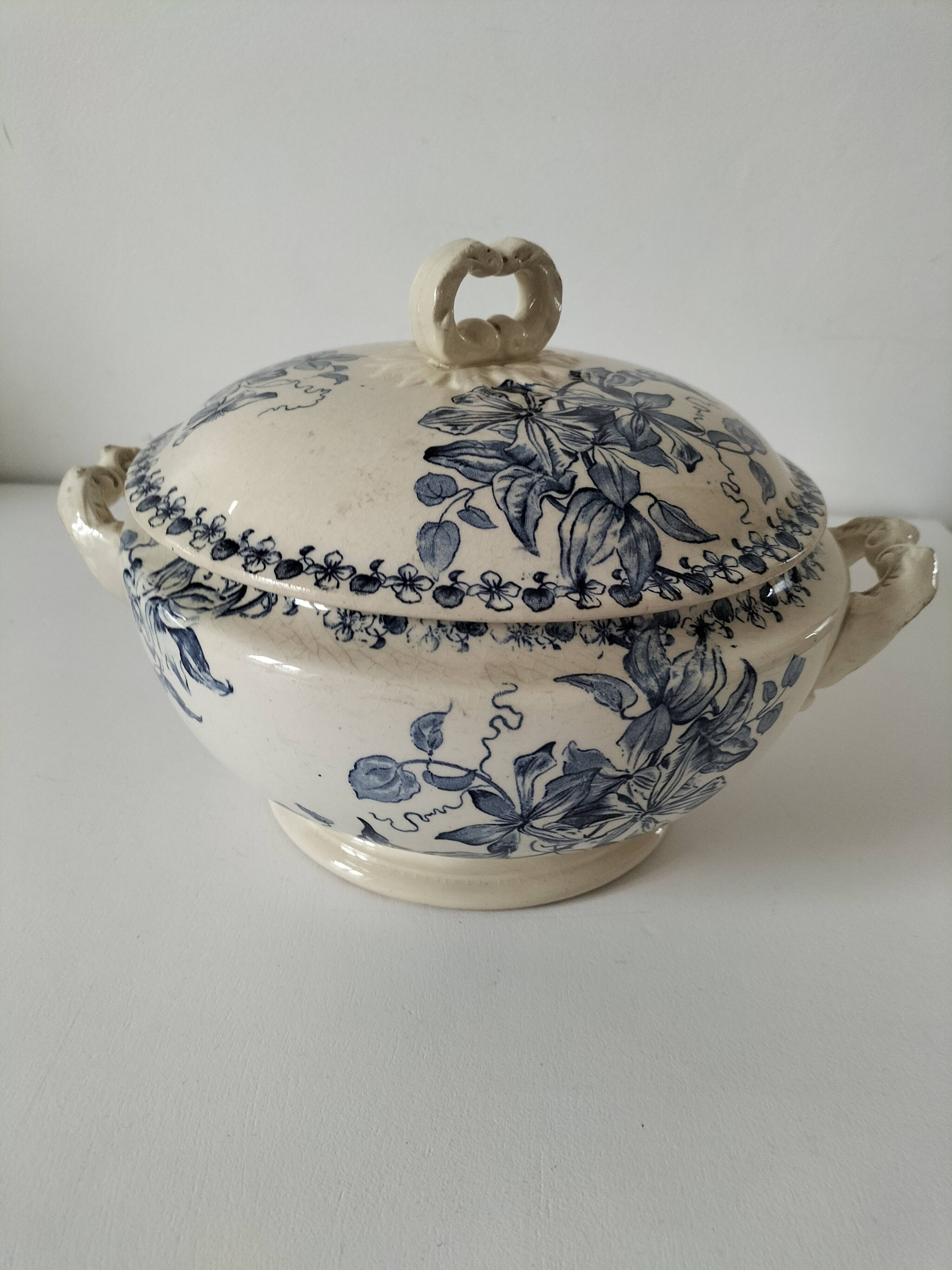 Antique ironstone tureen – Bordeaux MGB – blue floral decoration
