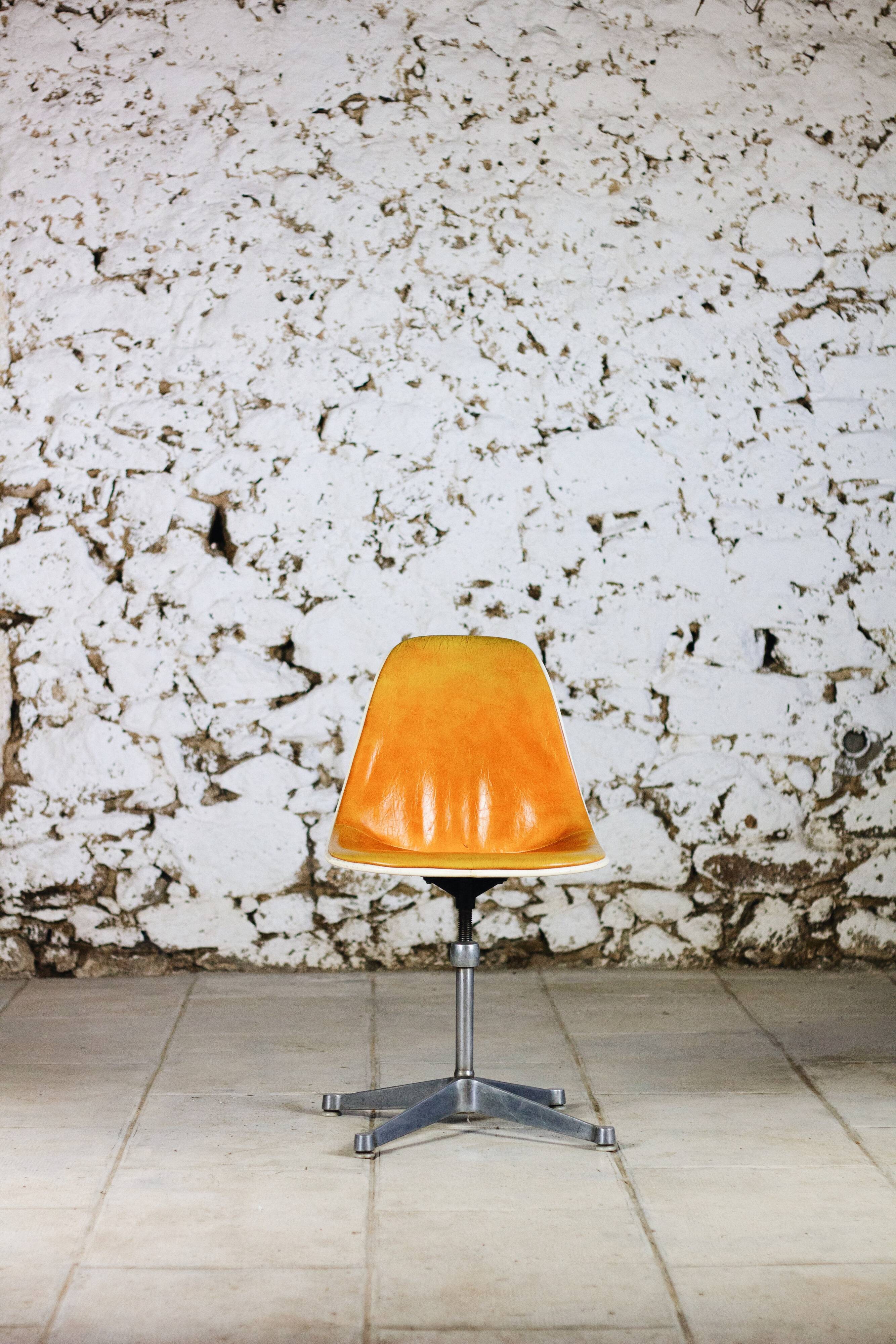 Eames office chair for Herman Miller, 1960