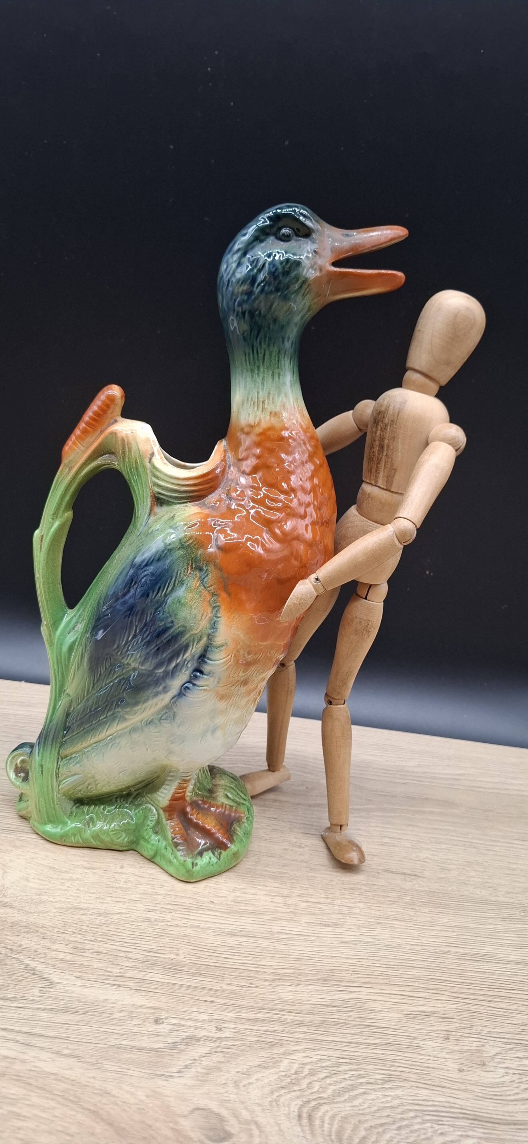 Saint Clément duck carafe pitcher