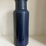 Set of 11 decorative items