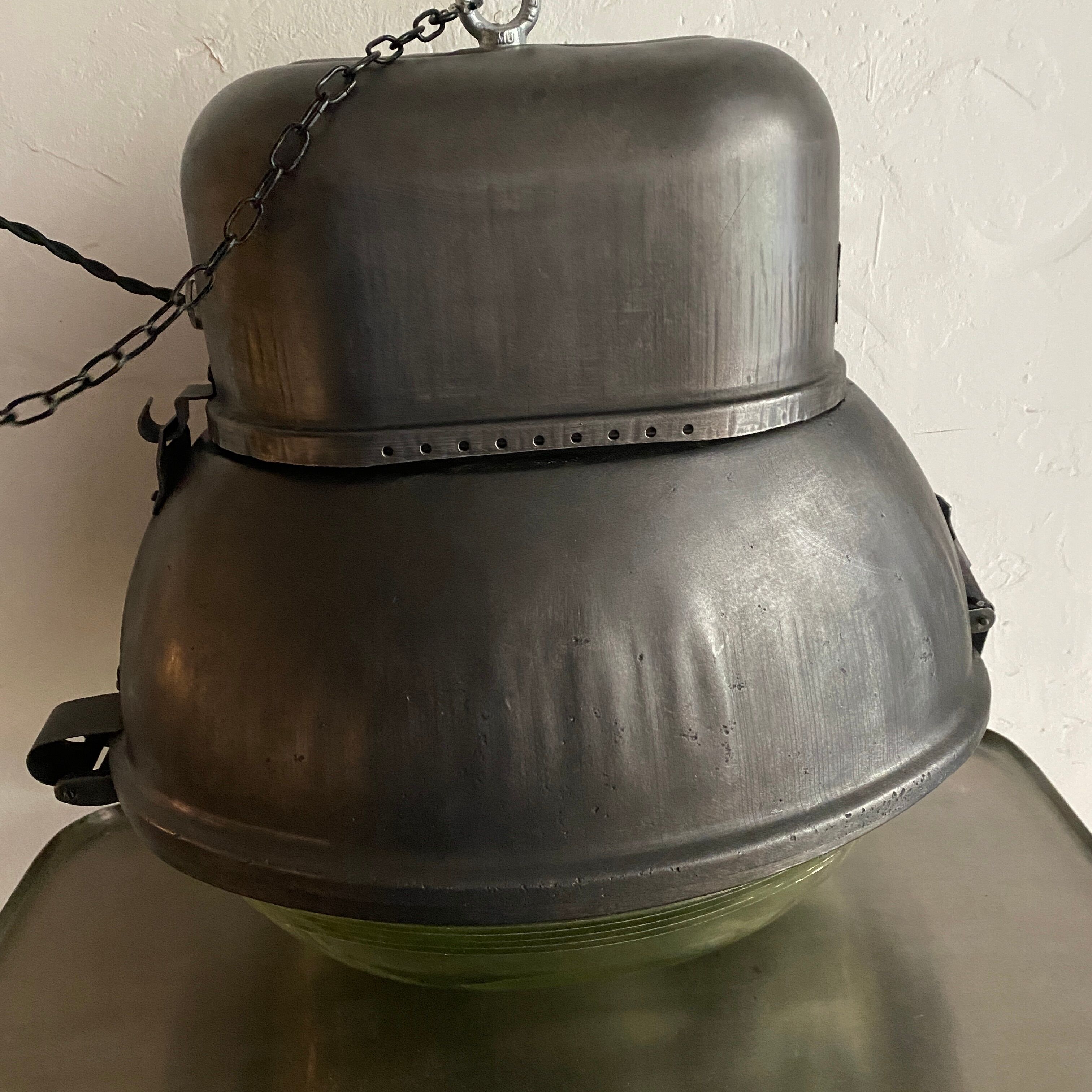 Suspension industrielle polonaise xxl
