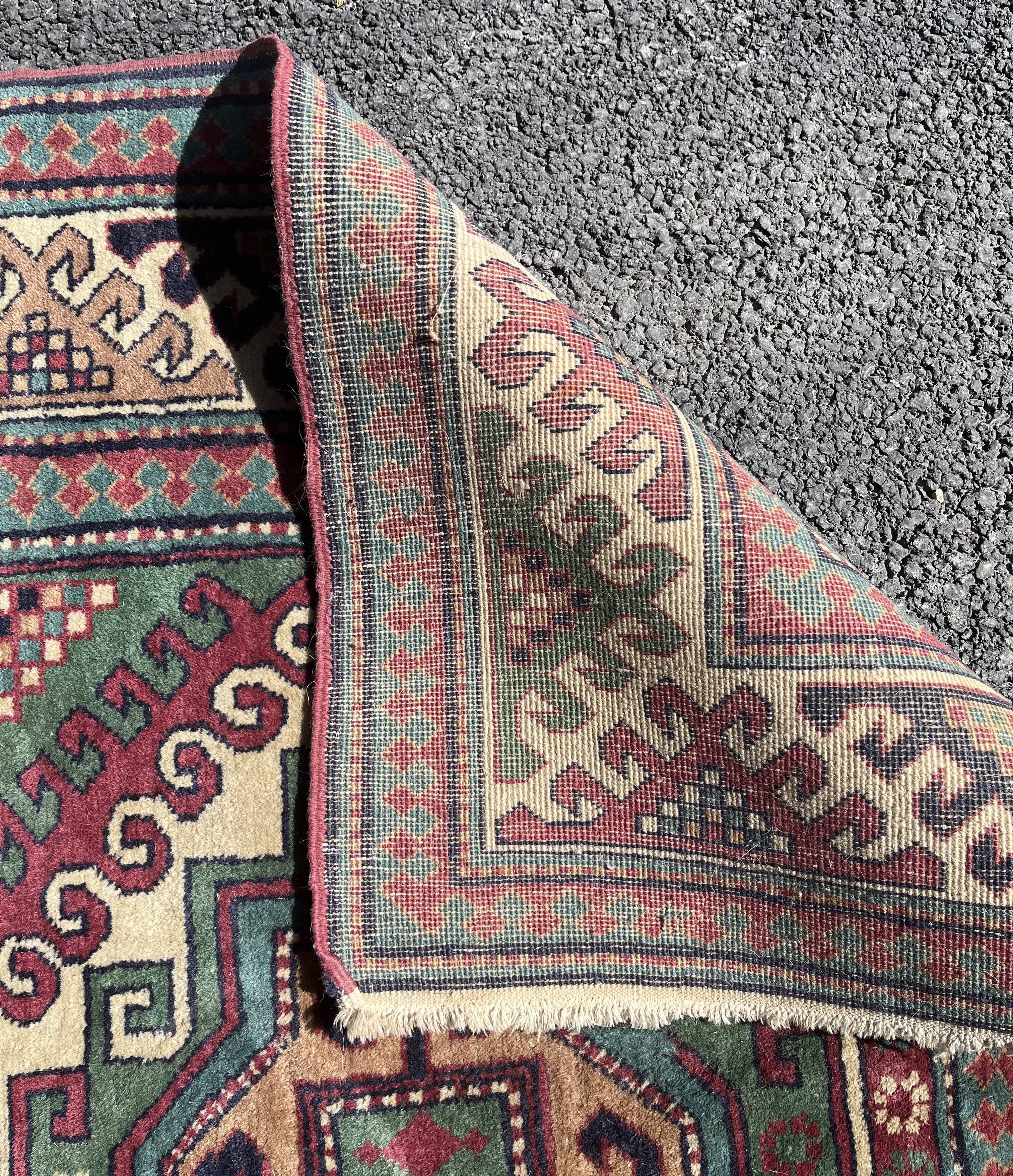 Oriental caucasian carpet kazak armenian : 1.83 x 1.27 m