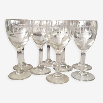 Suite of 8 engraved glass drip glasses from the 1930s 1940s