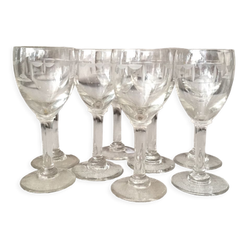 Suite of 8 engraved glass drip glasses from the 1930s 1940s