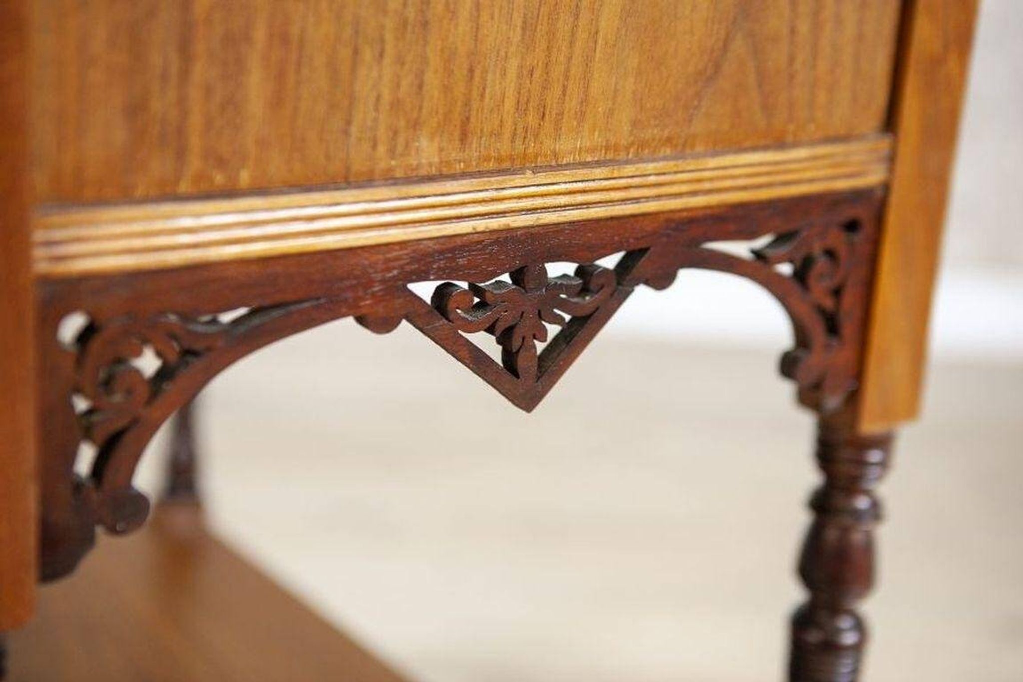 19th-Century Small Walnut Cabinet with the Motif of Sunflowers attributed to George Davis, 1890s
