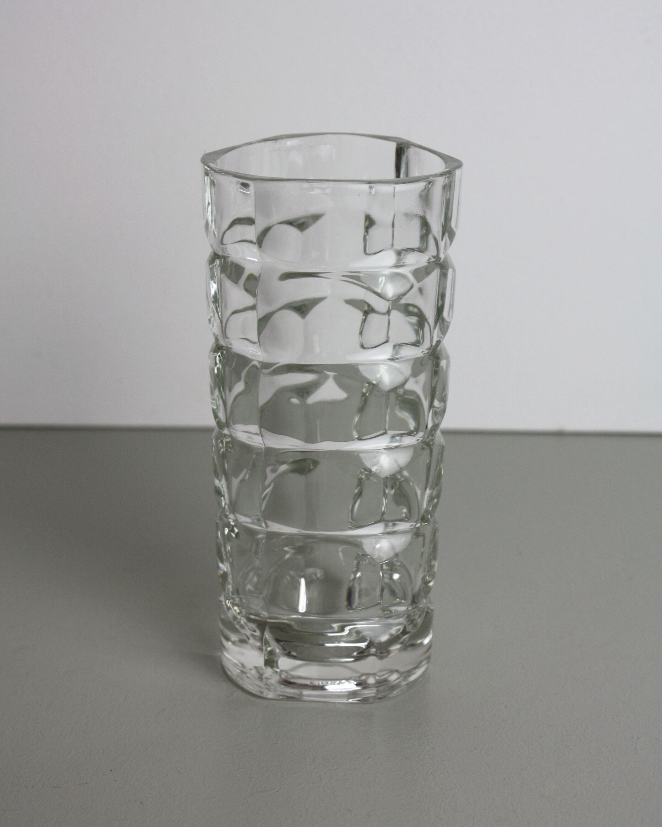 Vase Luminarc en verre transparent 70's