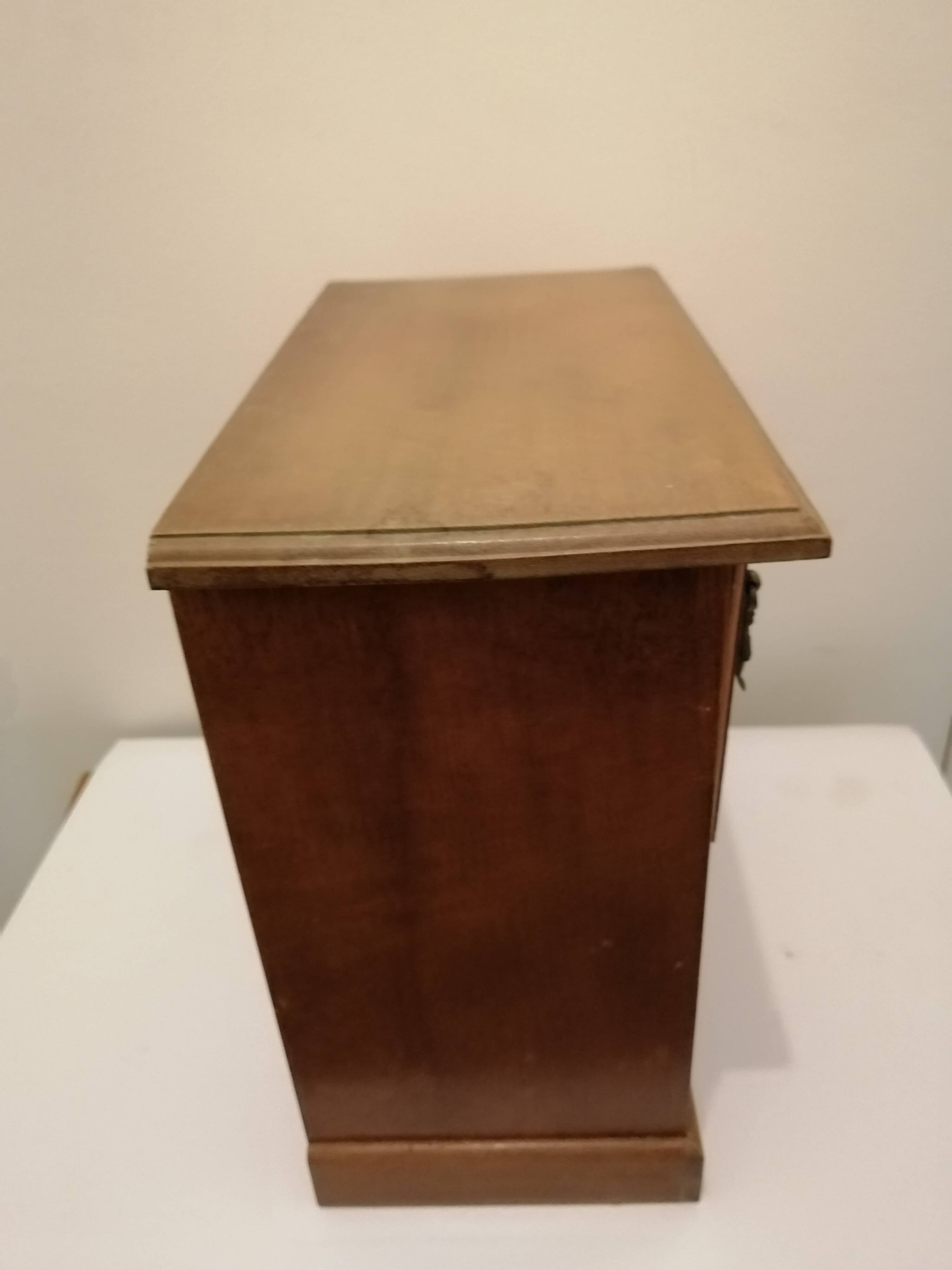 Boite a bijoux petite commode en bois vintage