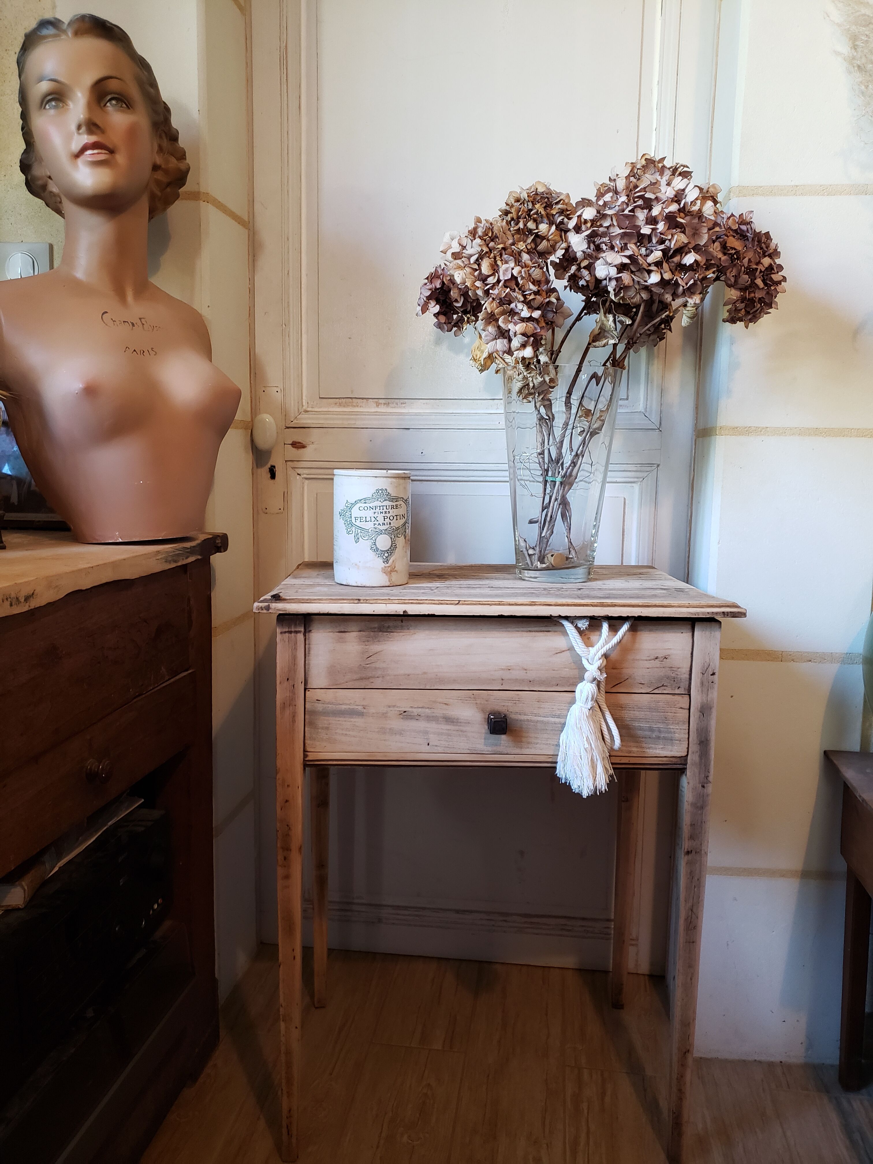 Bedside or raw wood worker