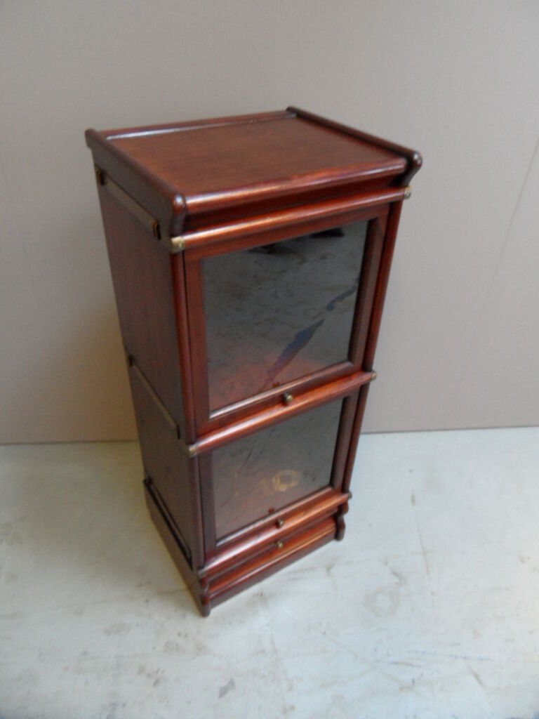 Vintage Globe Wernicke mahogany  bookcase