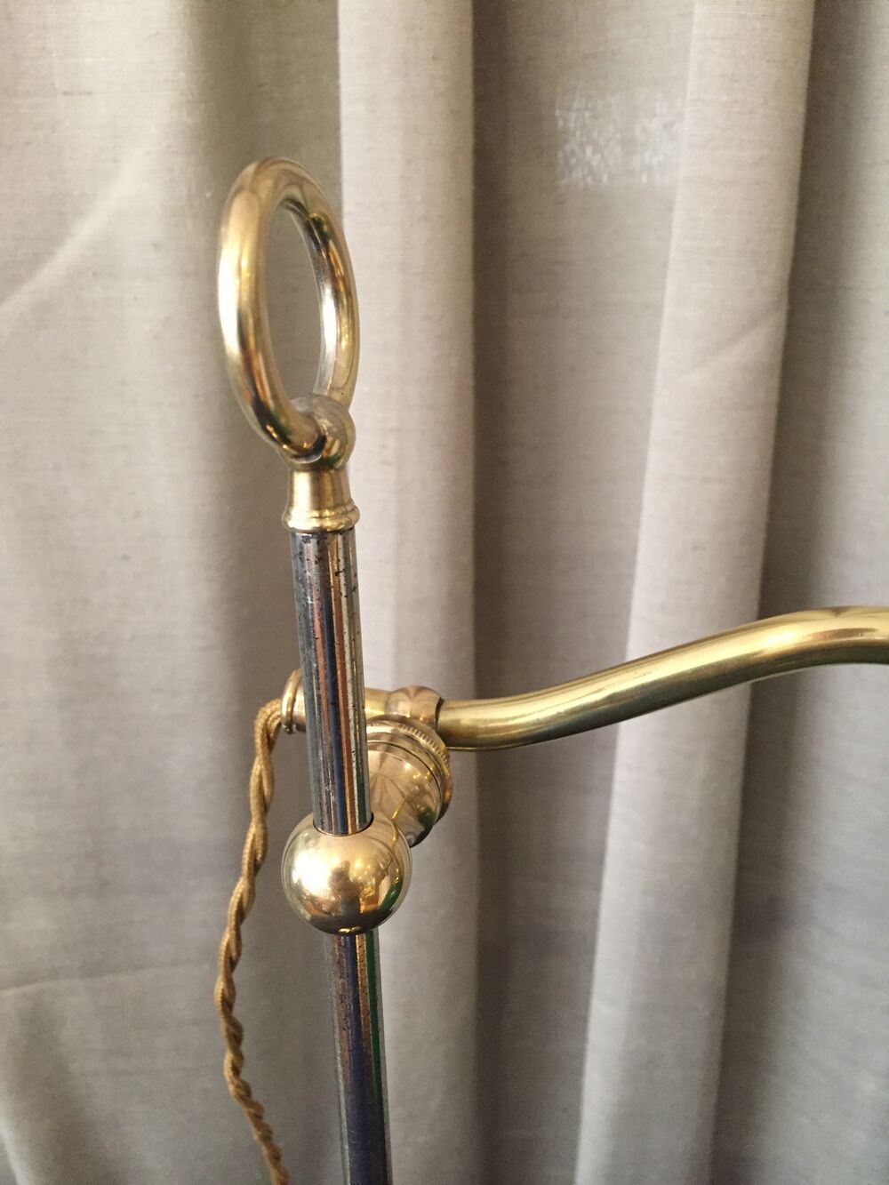 Lampe de bureau lampe d'appoint lampe de lecture quinquet laiton tulipe opaline