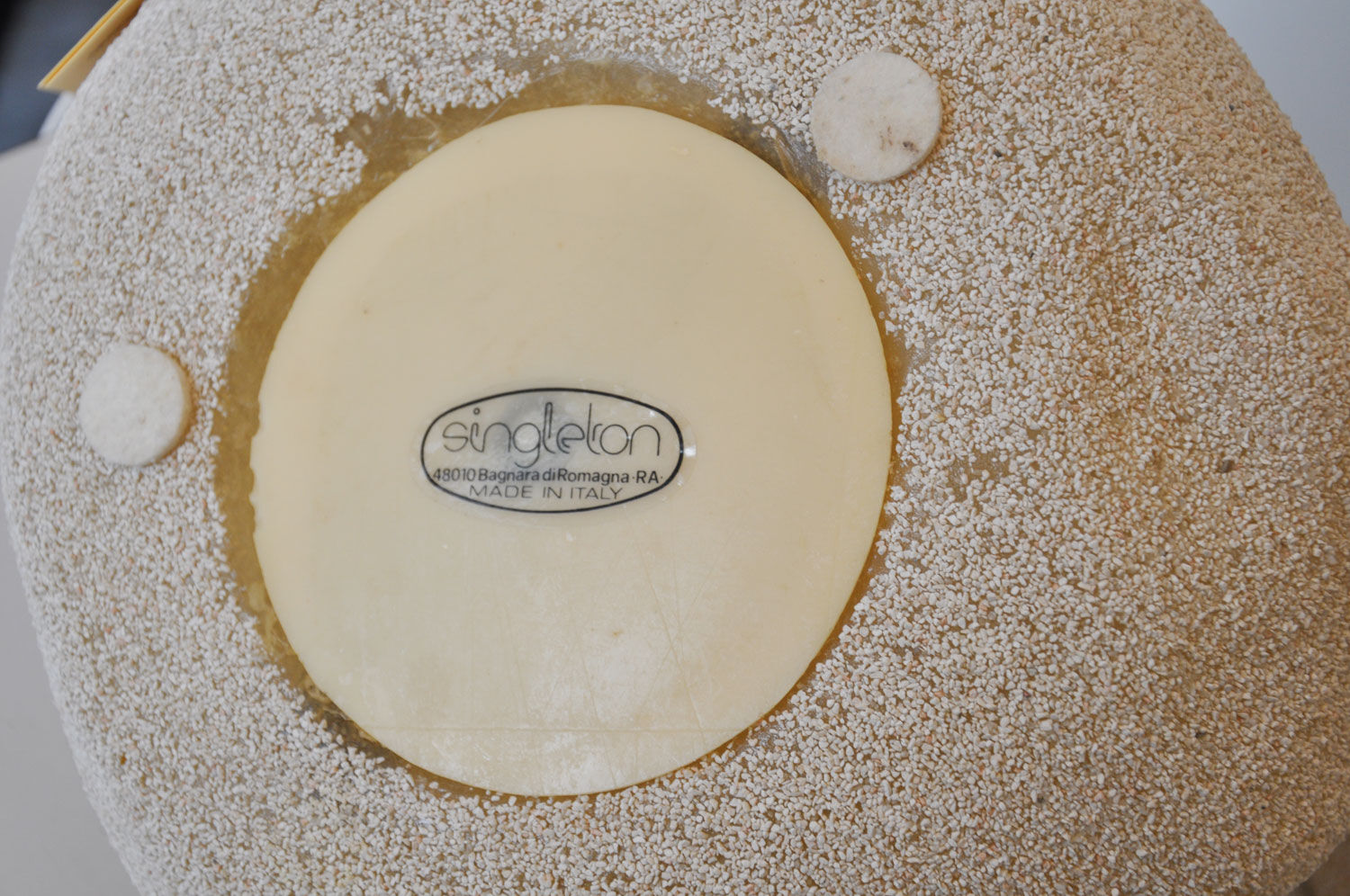 2 Singleton rock lamps