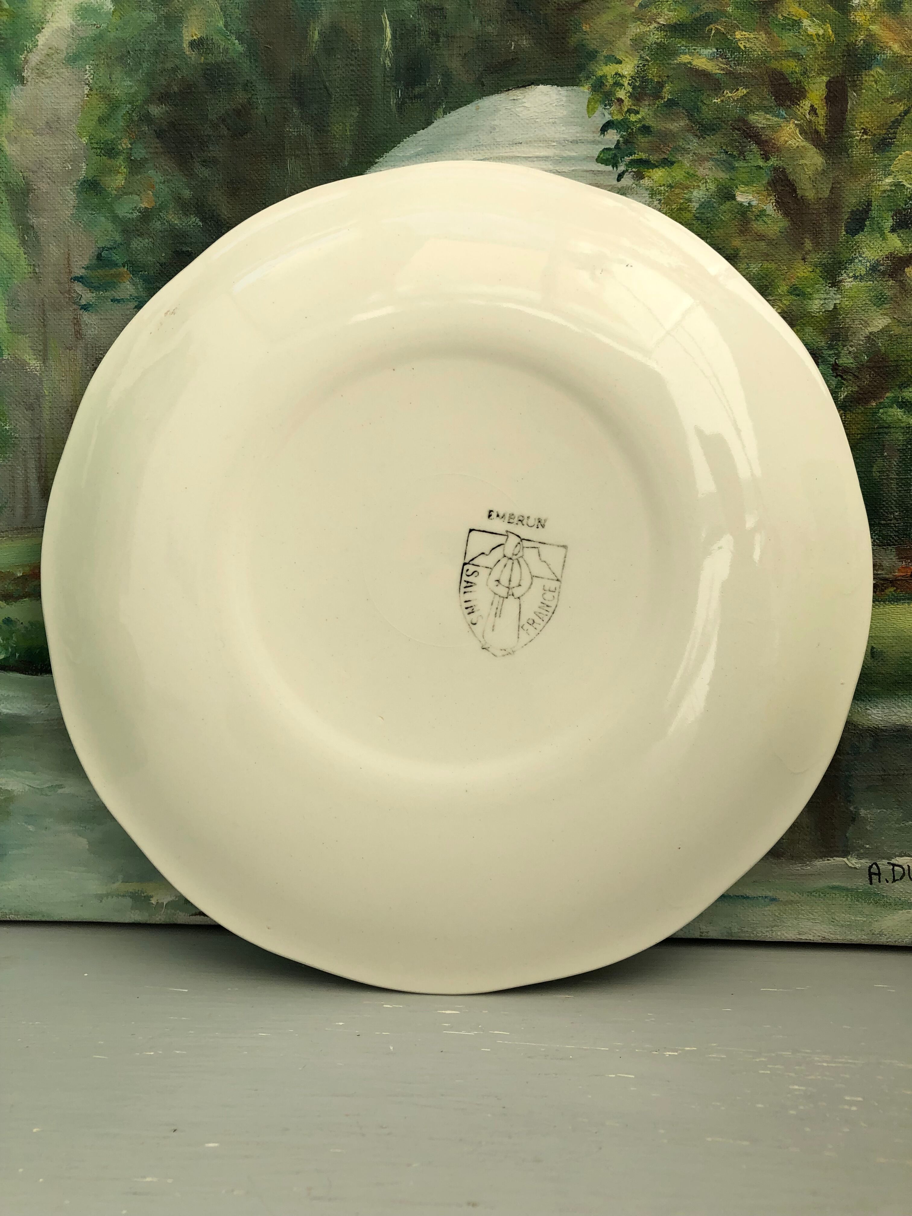 Flat plates stamped saline France