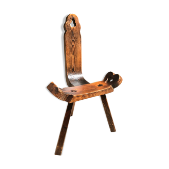 Chaise tripode bois sculpté vintage