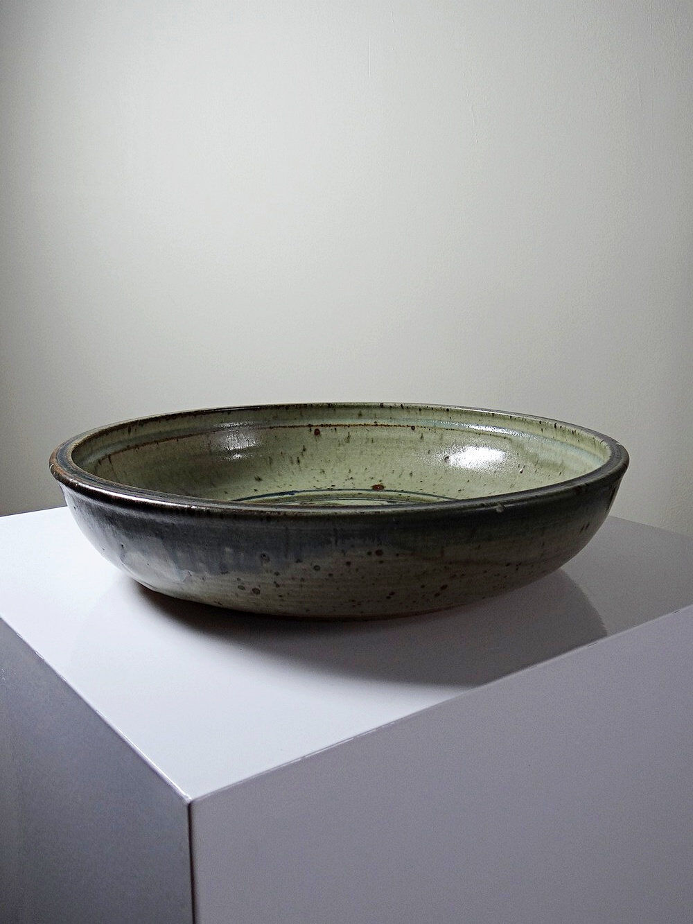 Vintage 1960s-1970s pyrite art stone fruit bowl.