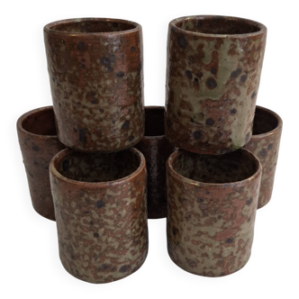 7 tasses, gobelets en grès