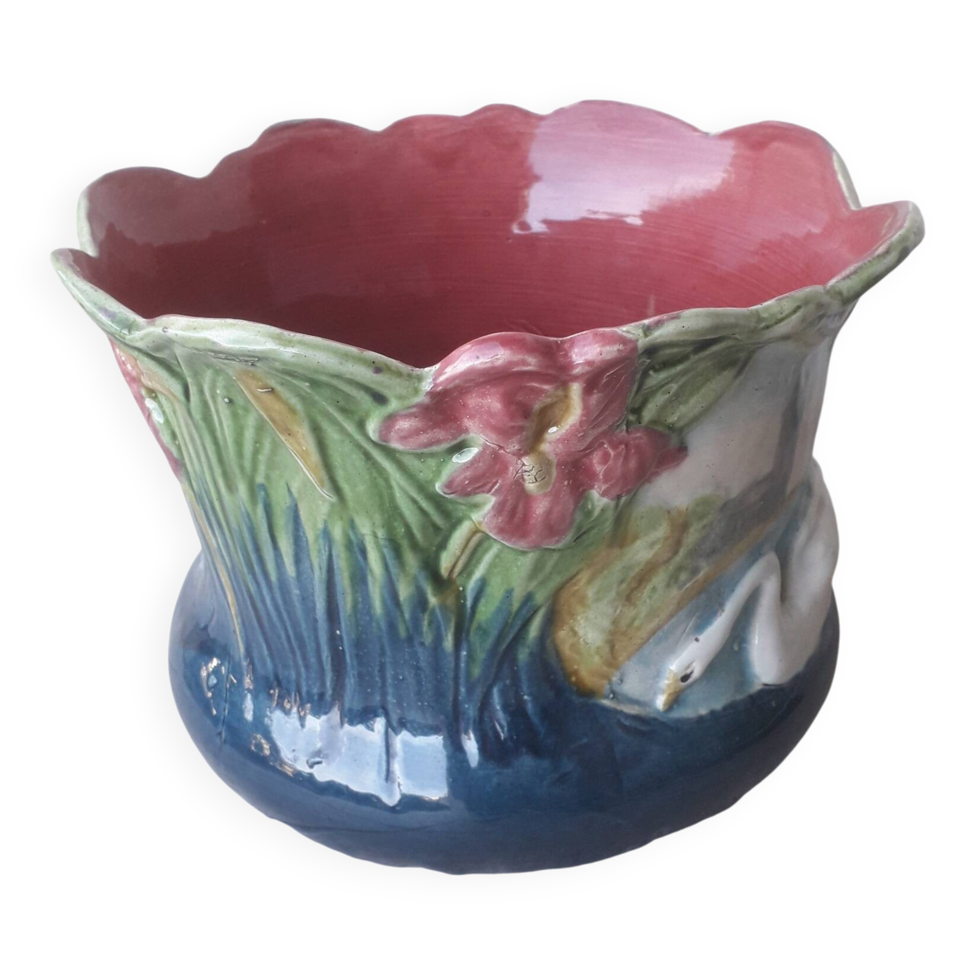 Earthenware cache-pot