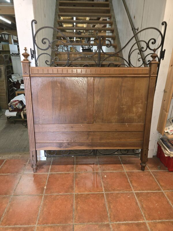 Ancienne tête de lit en chêne