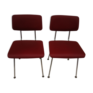2 chaises en skaï rouge