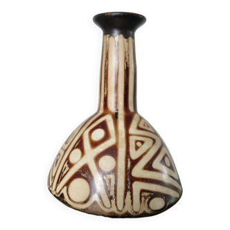 Heber Paz ceramic vase, Chulucanas Peru 1970