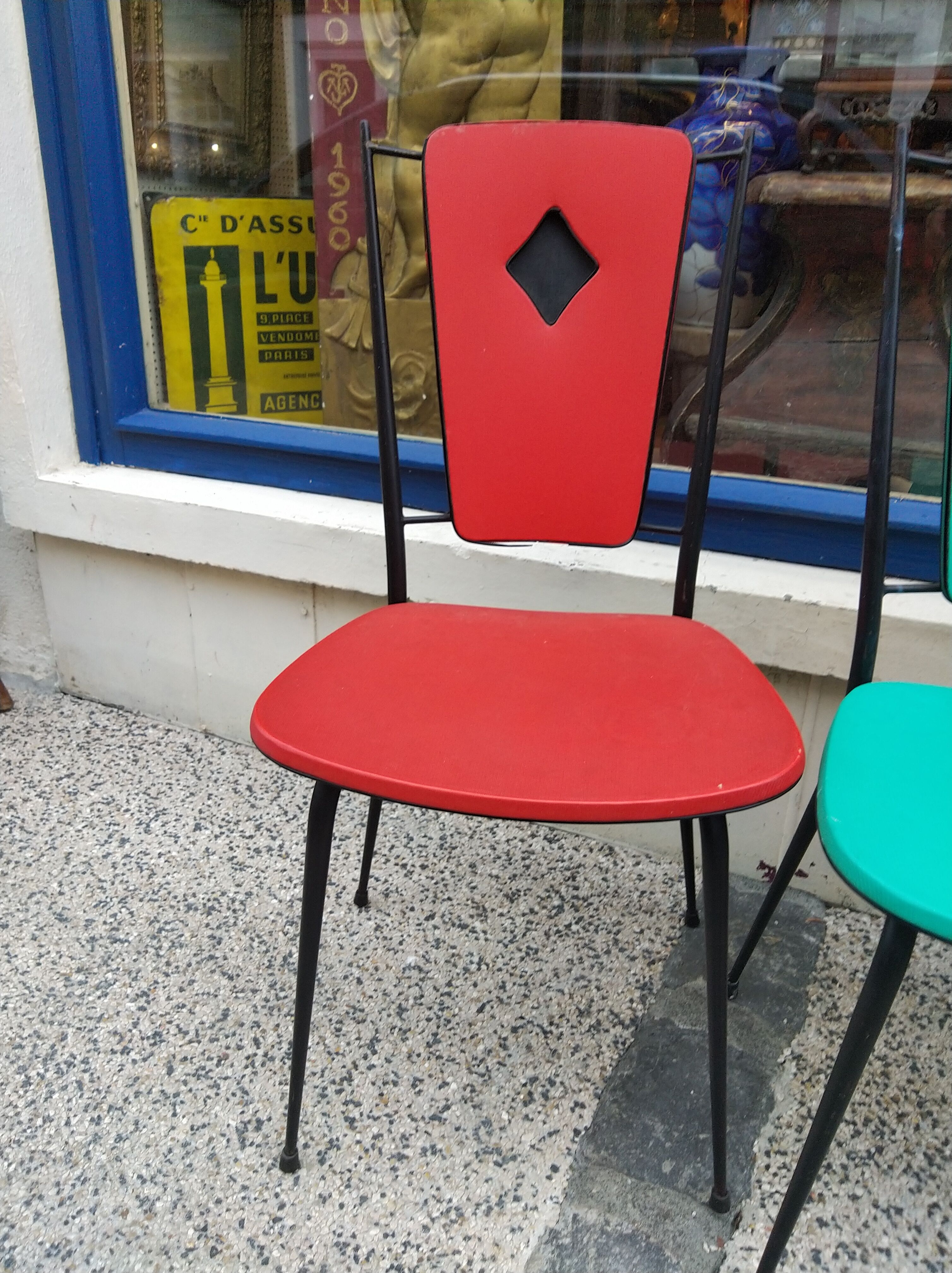 Set of 4 iron chairs