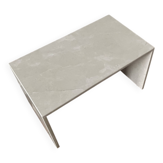 Table basse en marbre creme