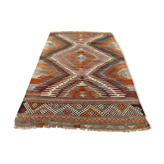 Vintage turkish kilim 140x96 cm tribal kelim rug, medium