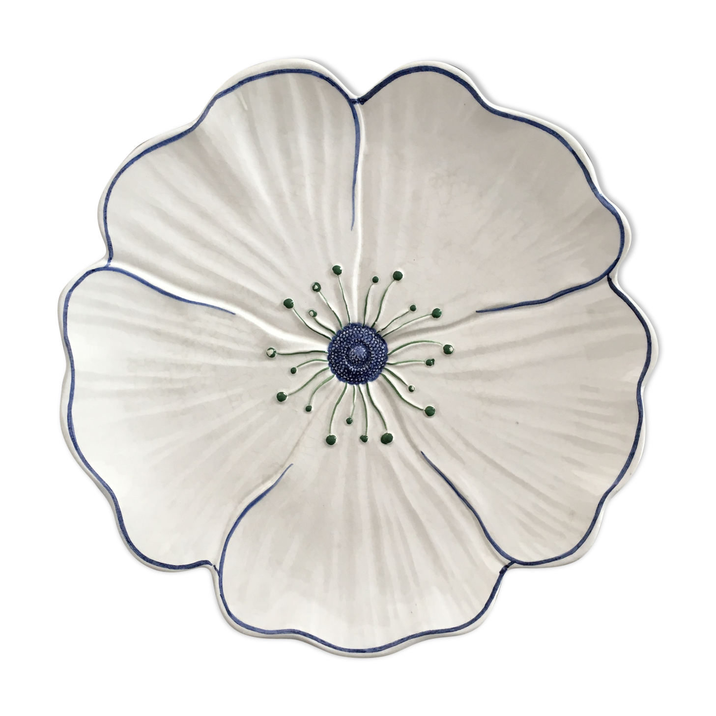 Flower plate in dabbling