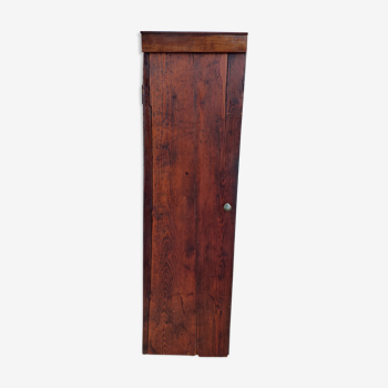 Placard, armoire parisienne