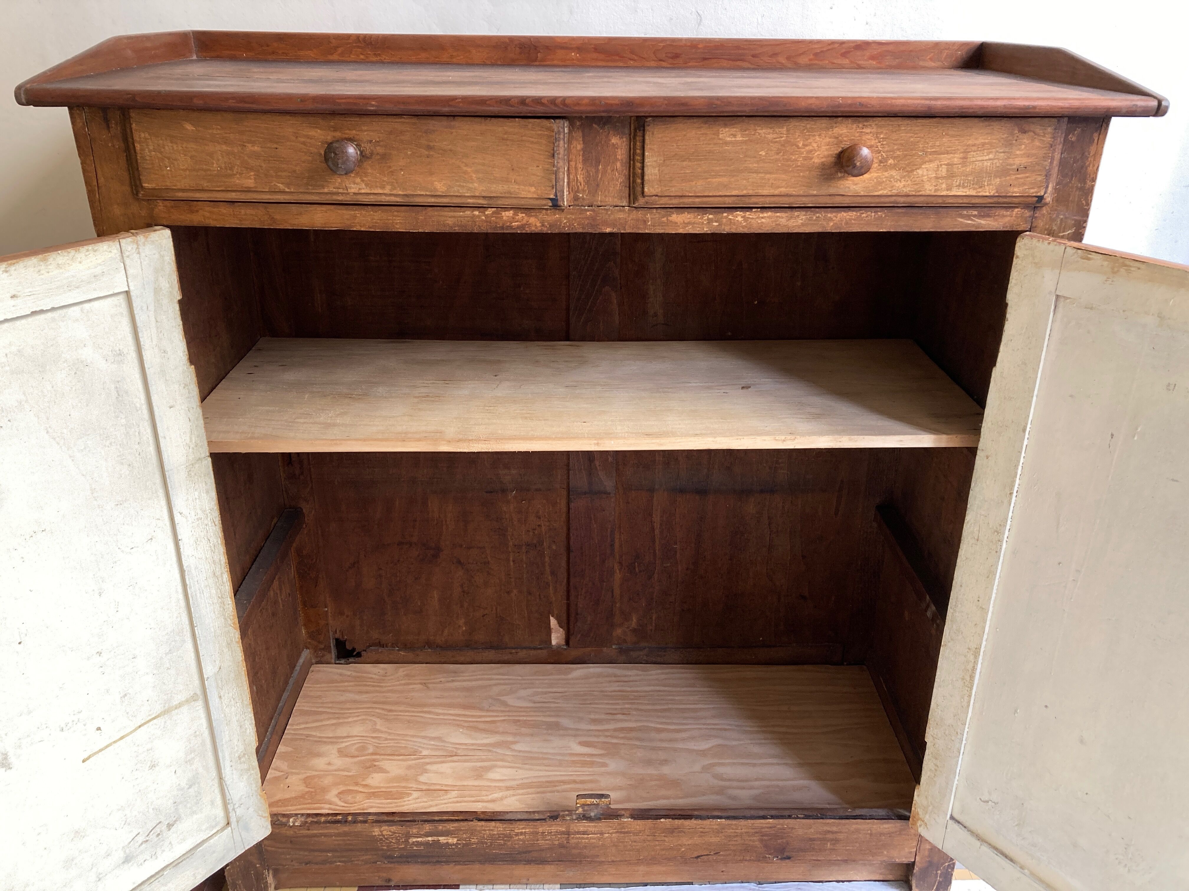 Parisian buffet 1950