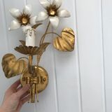 OLIVE BRASS FLOWER WALL LAMP