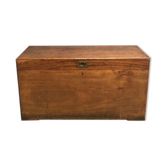 Large chest in camphrier - early 20th