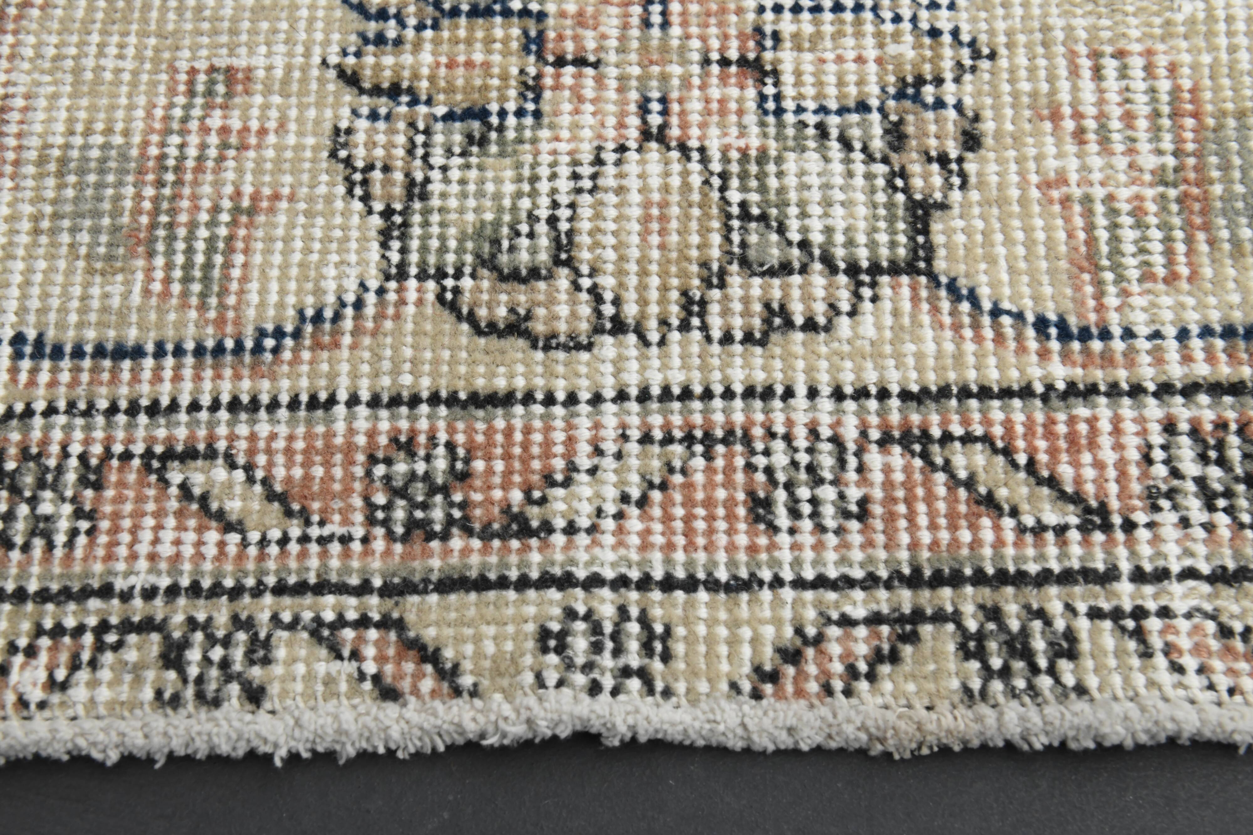 Handwoven Eastern Carpet - 297x210cm