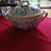 antique soup tureen Terre de Feu 1920/1930 with a decoration of birds and insects
