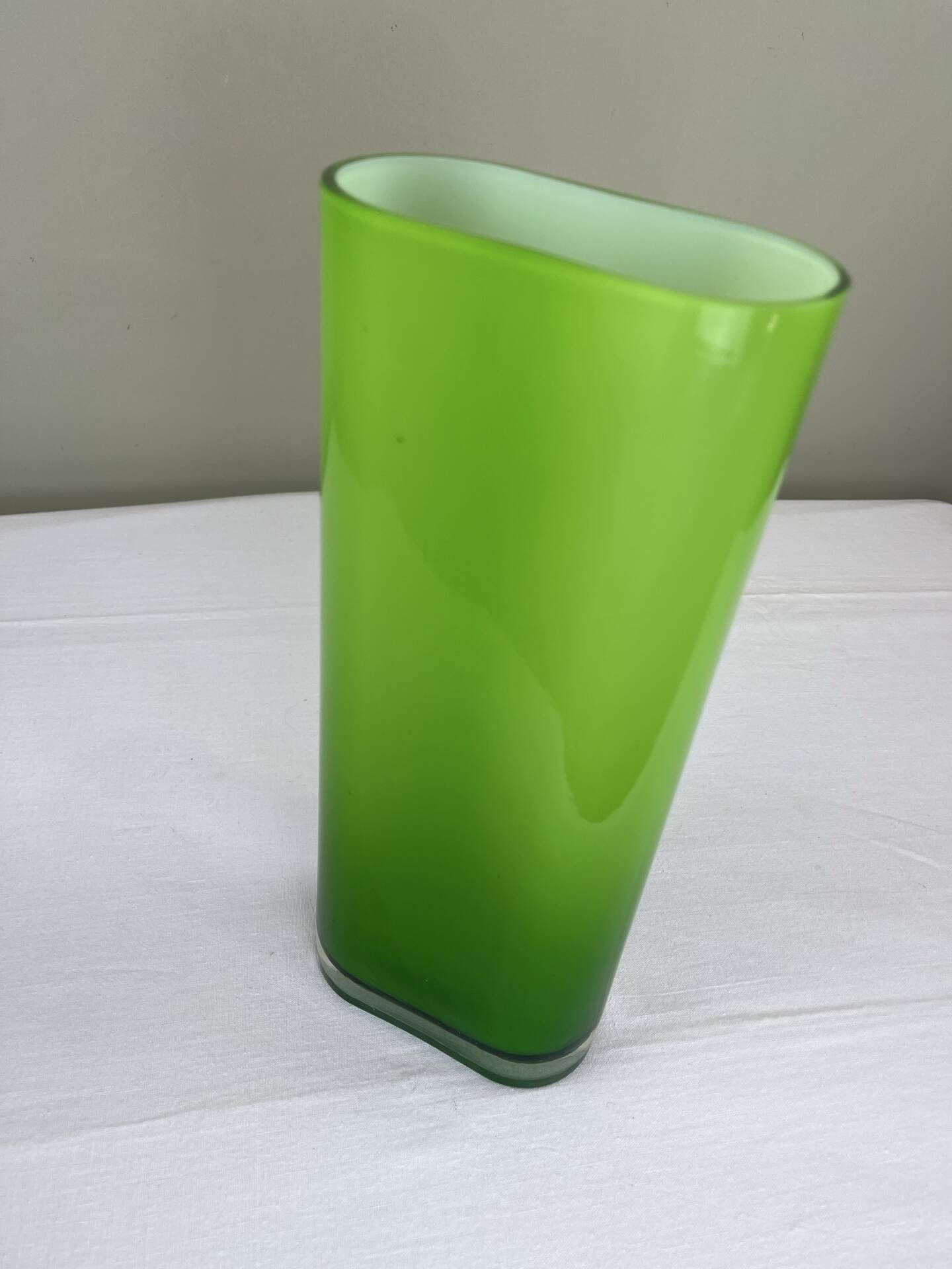 Large apple green vase design