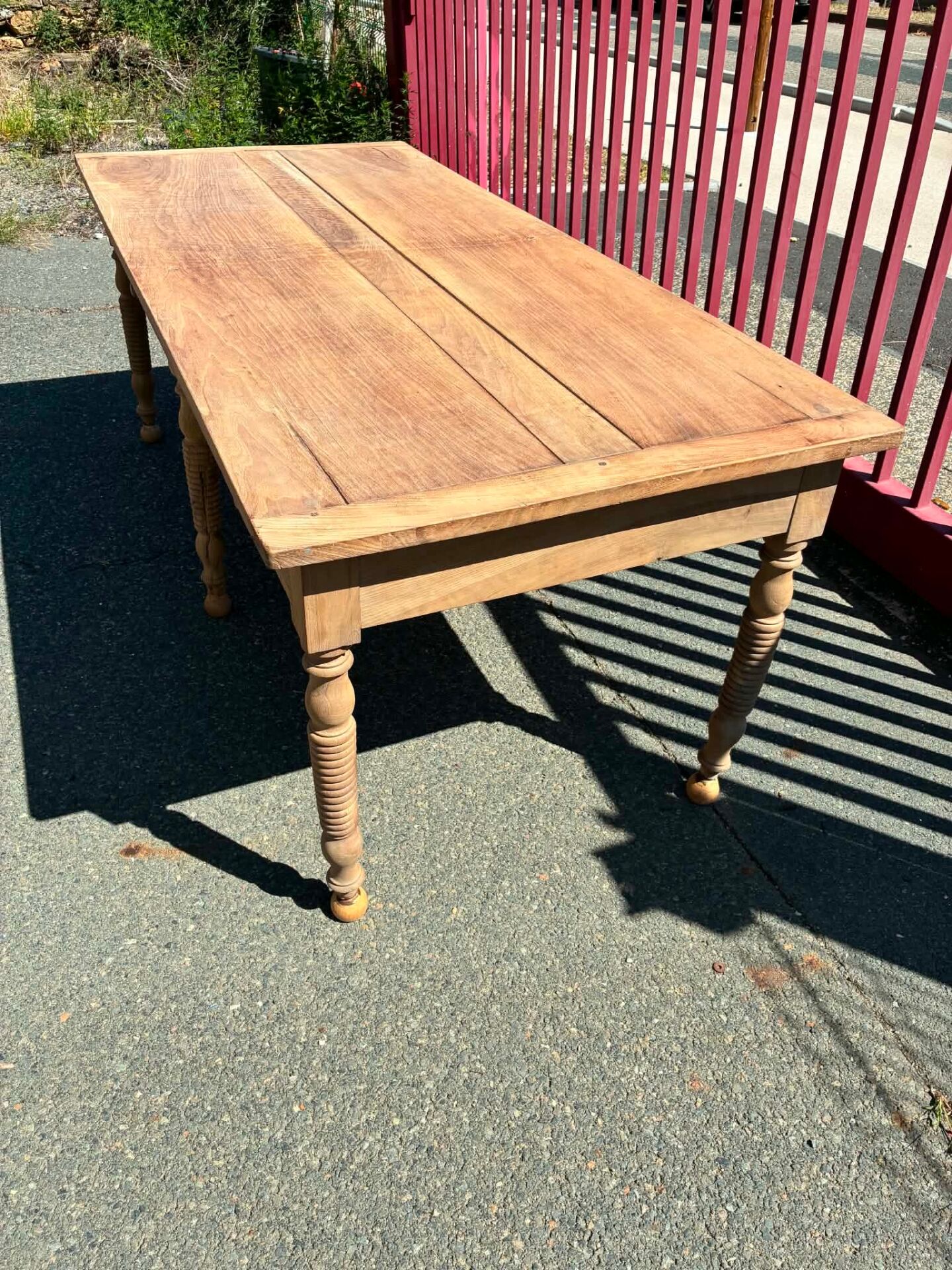 Table de salle à manger