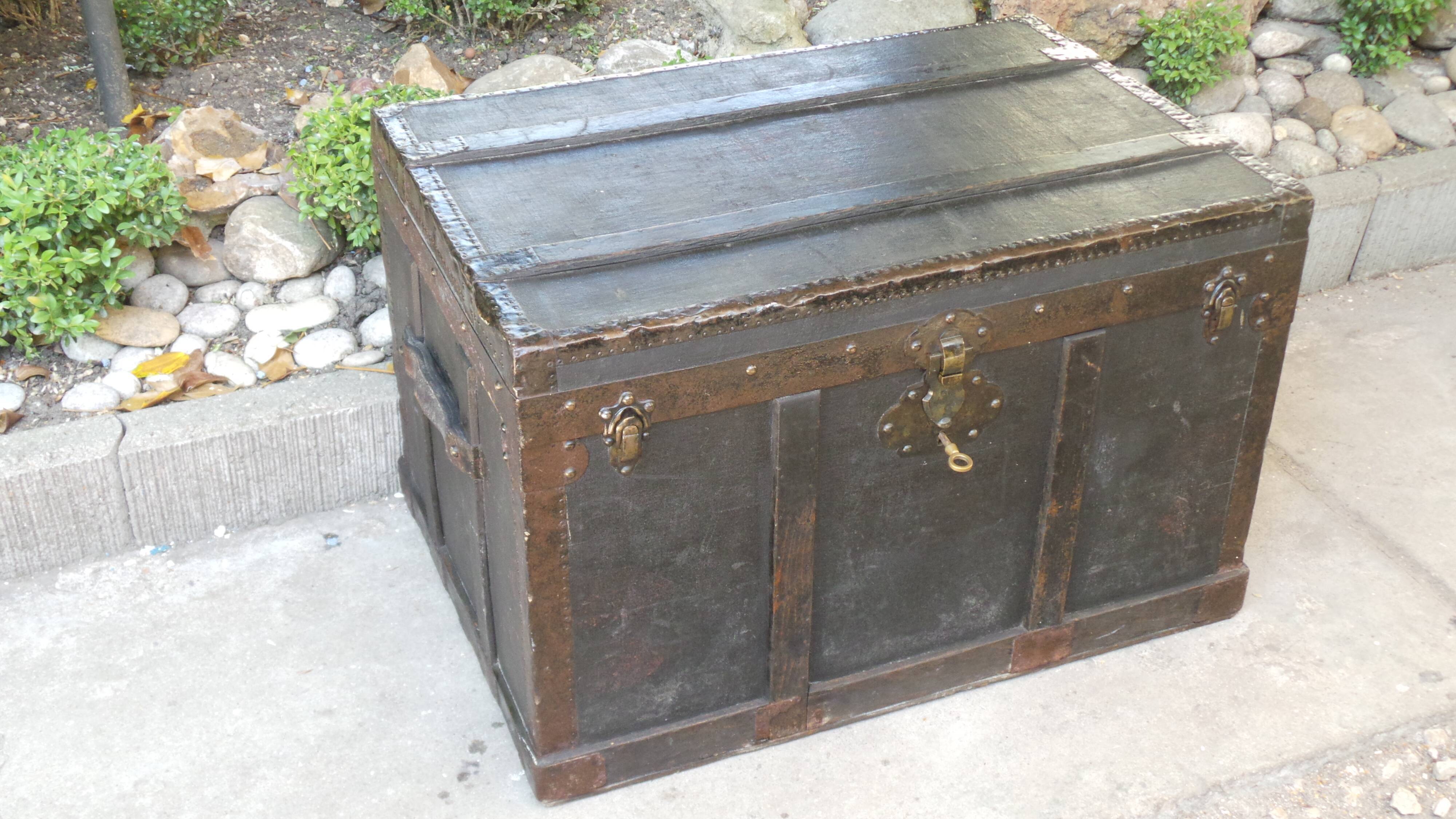 Safe travel vintage trunk