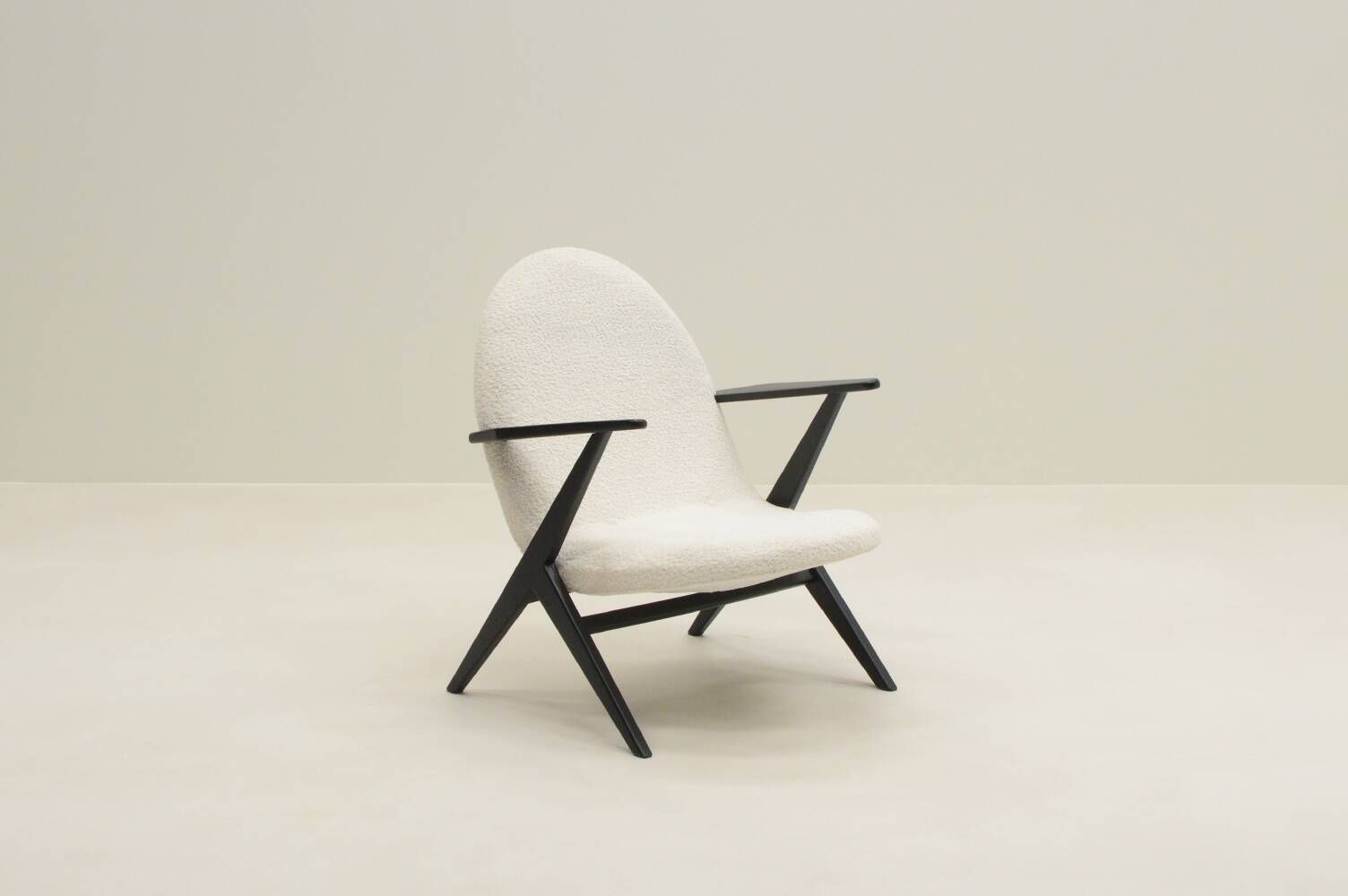 Mid-century vintage design bouclé armchair, 1960s Netherlands.