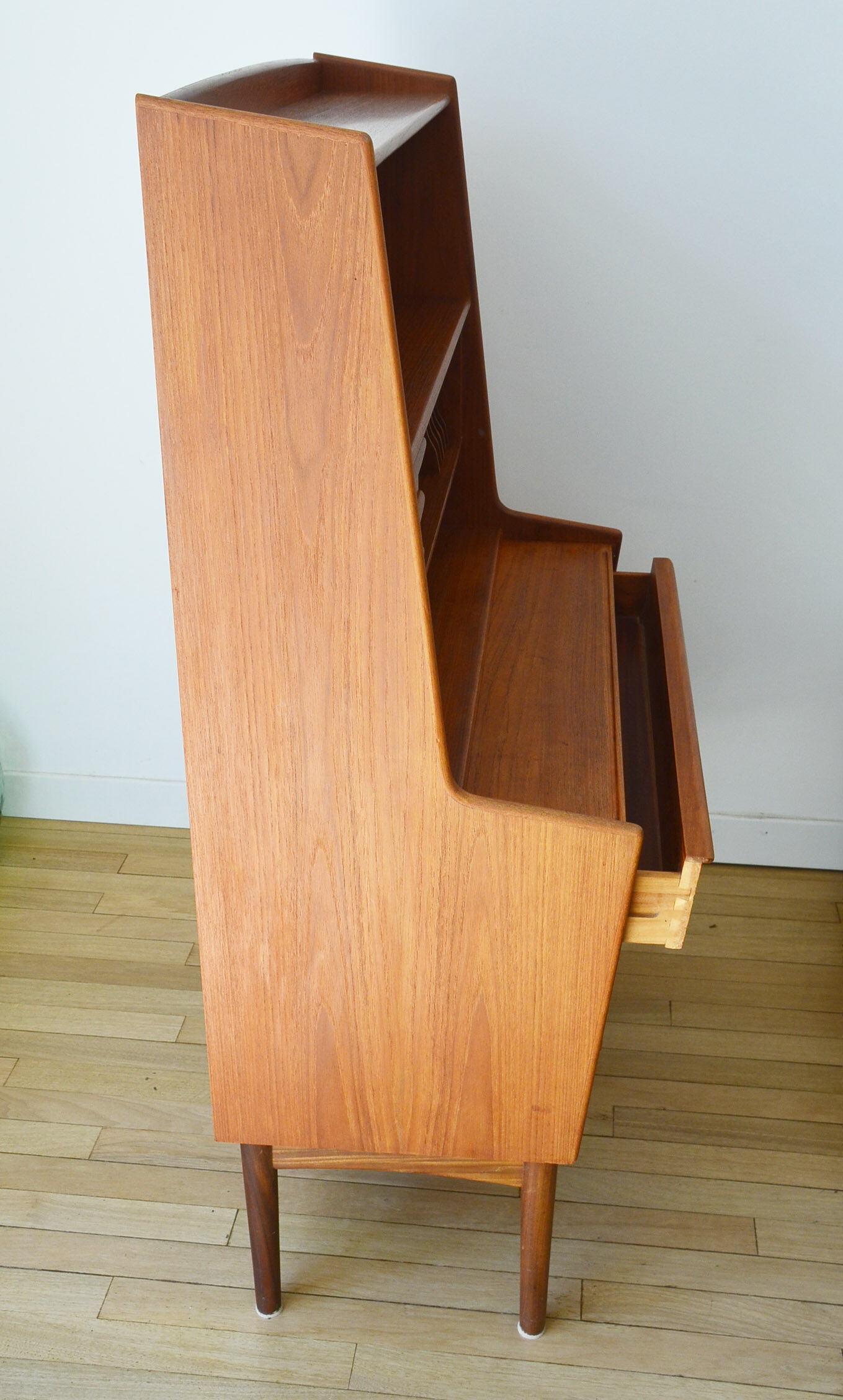 Secretary teck by Svend A Madsen 1960