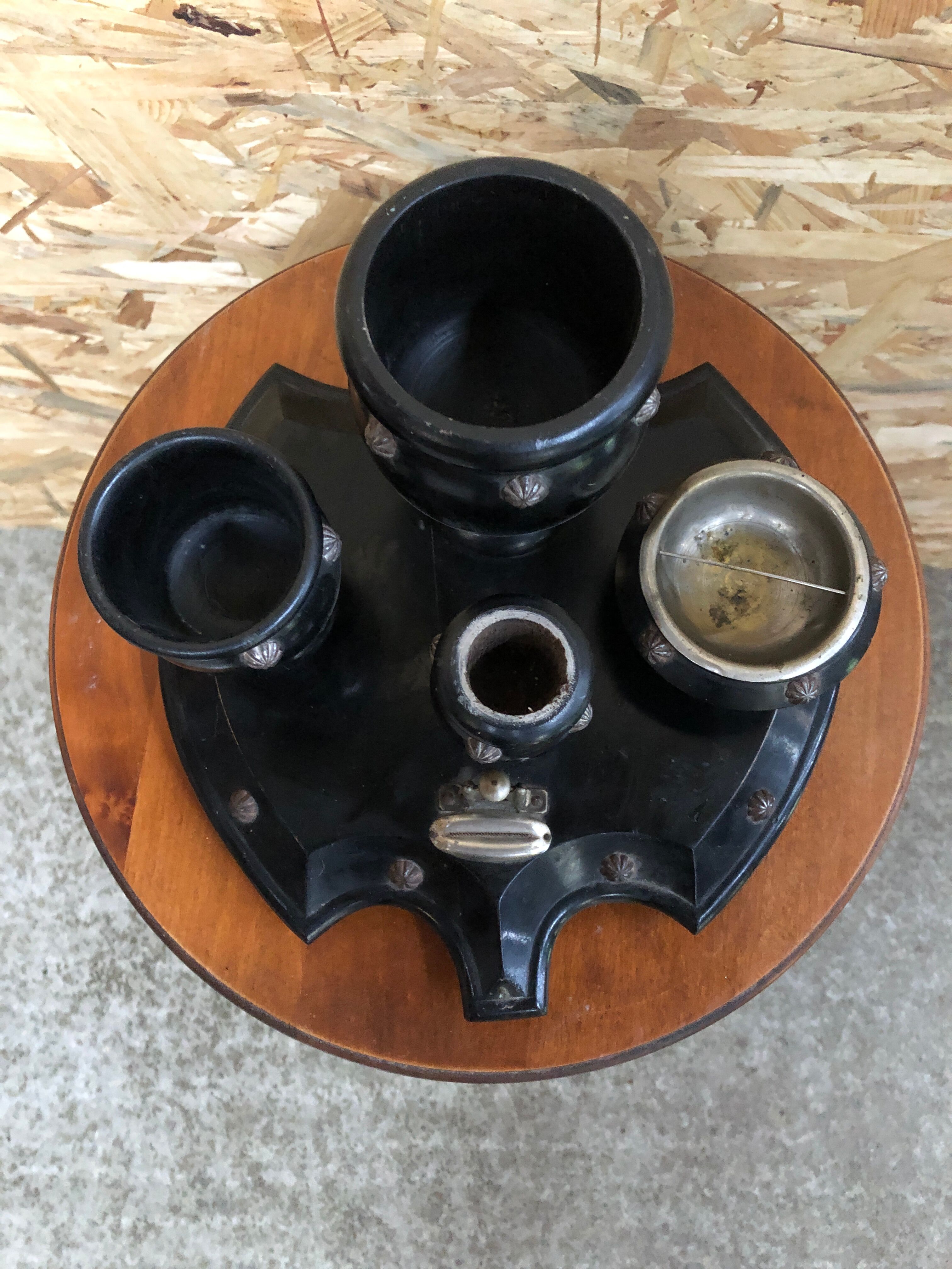 Old napoleon smoking tray 3 wood badge