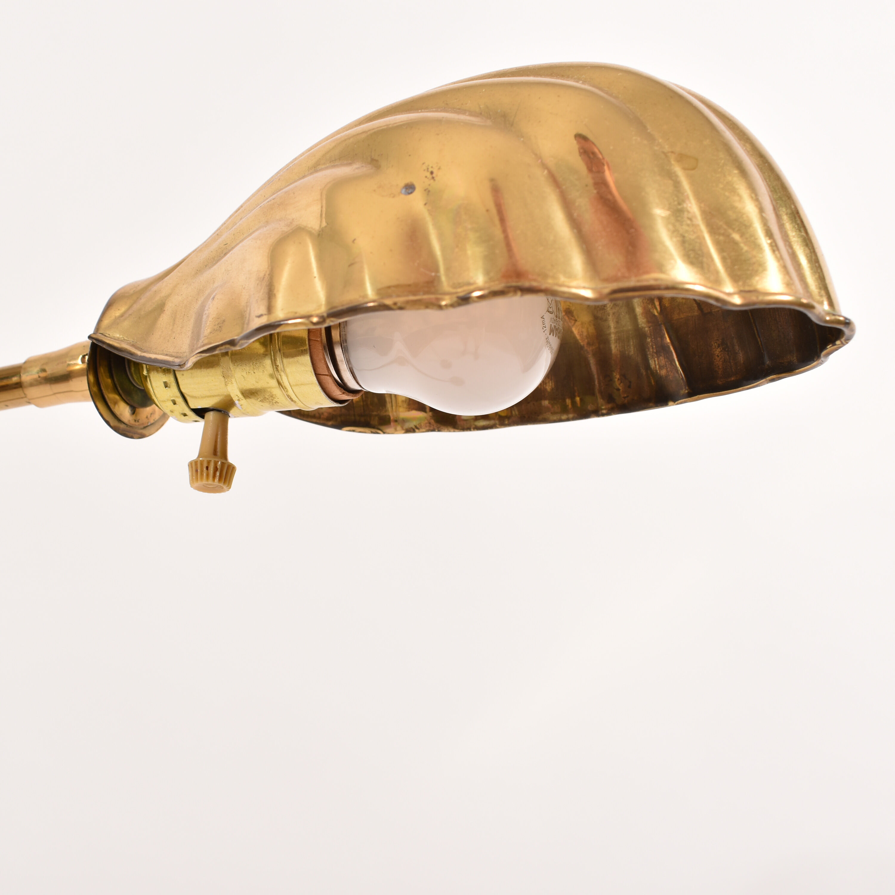 Pair of brass shell lamps, adjustable height, 1960