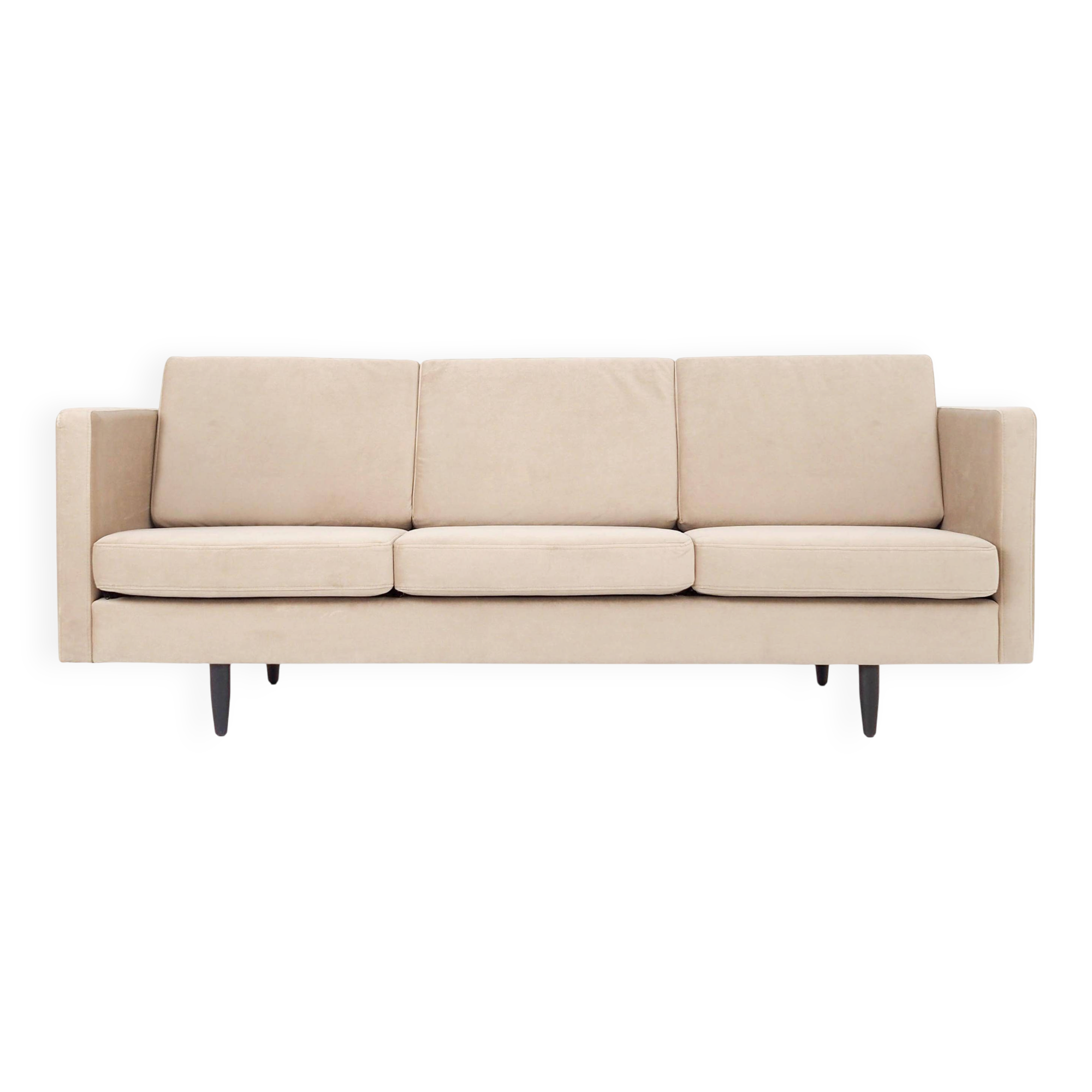 Sofa ALTA beige velour, Scandinavian design