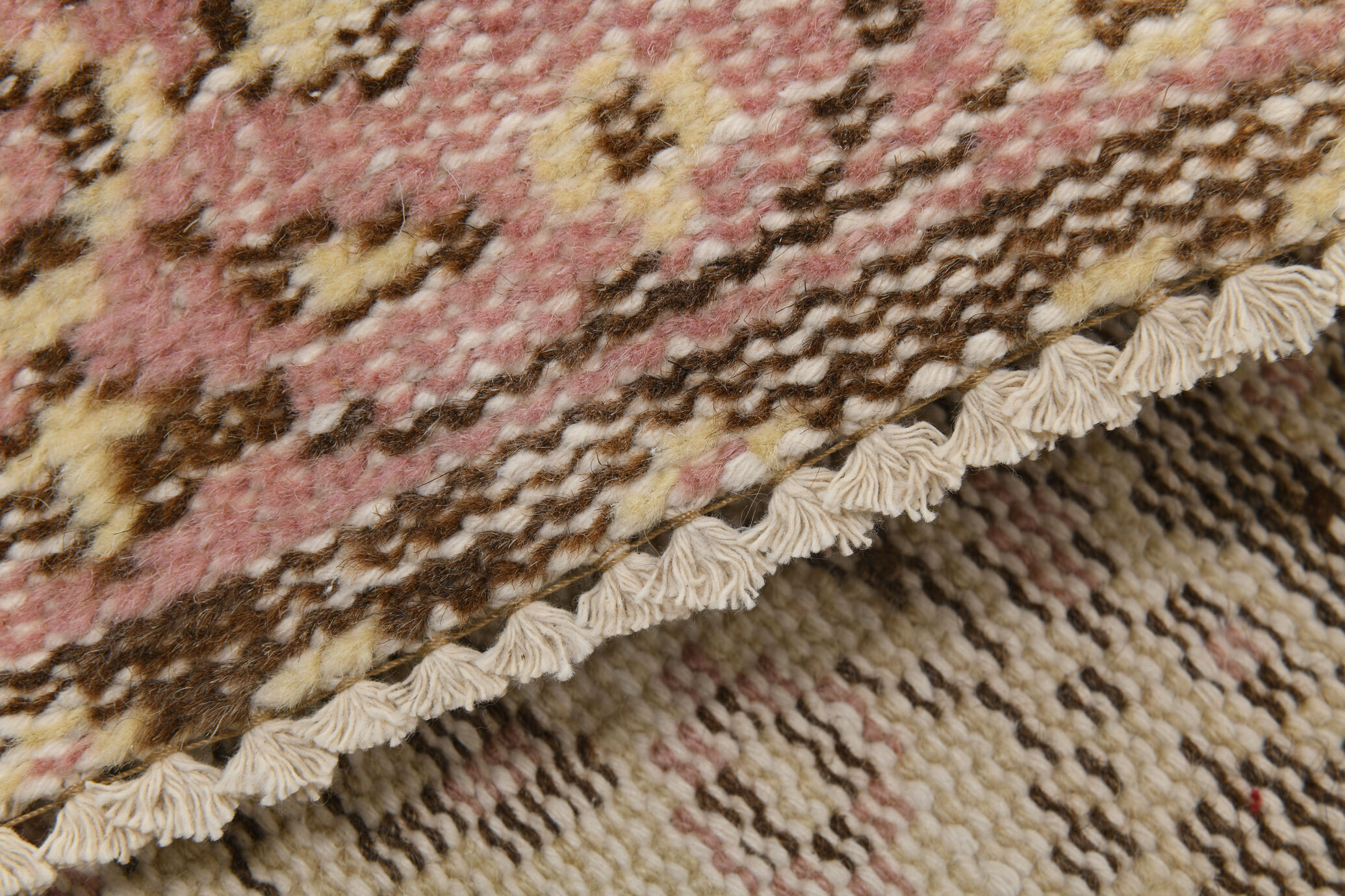 Hand-made vintage rug 303x206cm