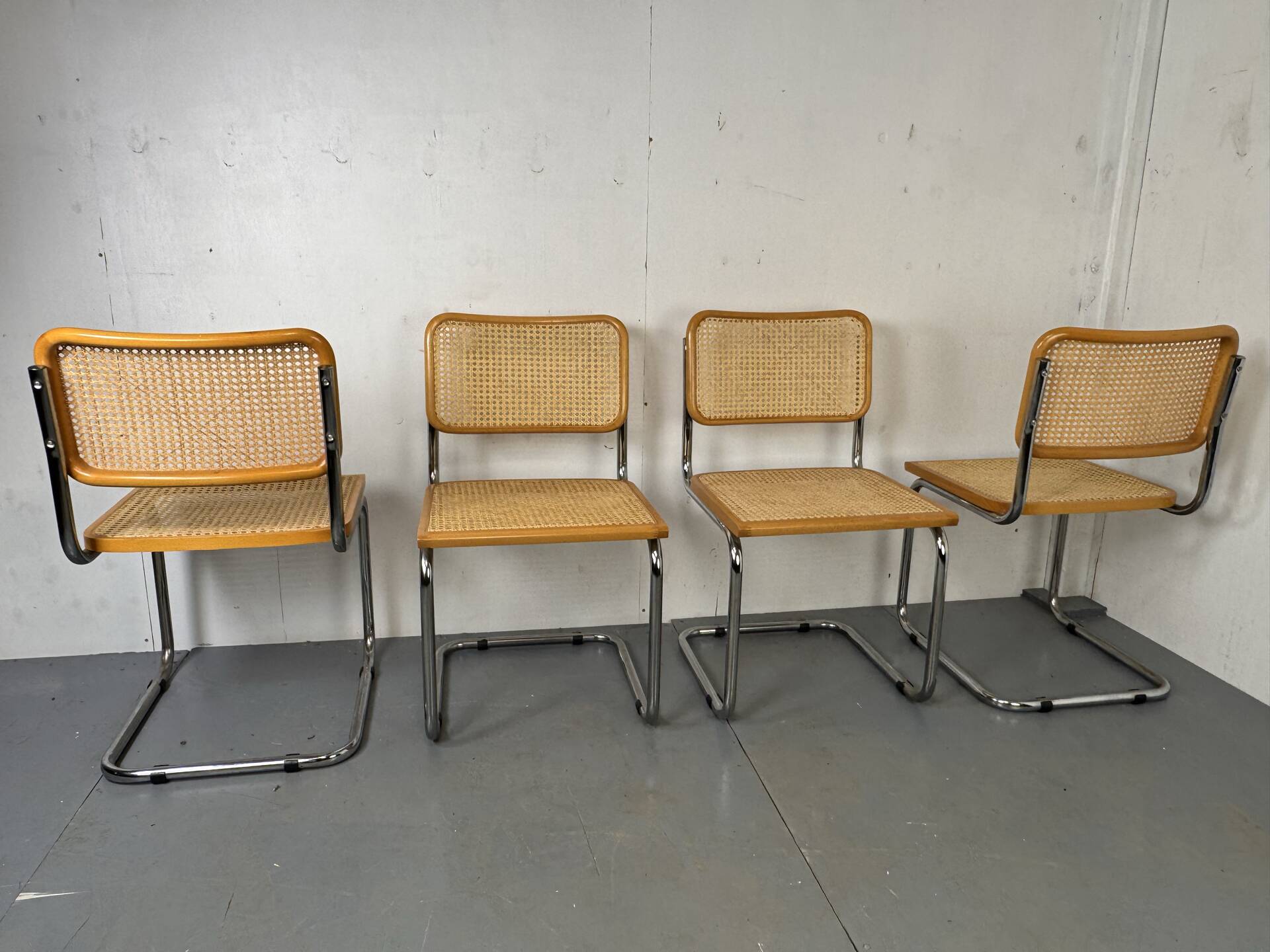 Set of 4 vintage Cesca S32 dining chairs by Marcel Breuer, 1990s